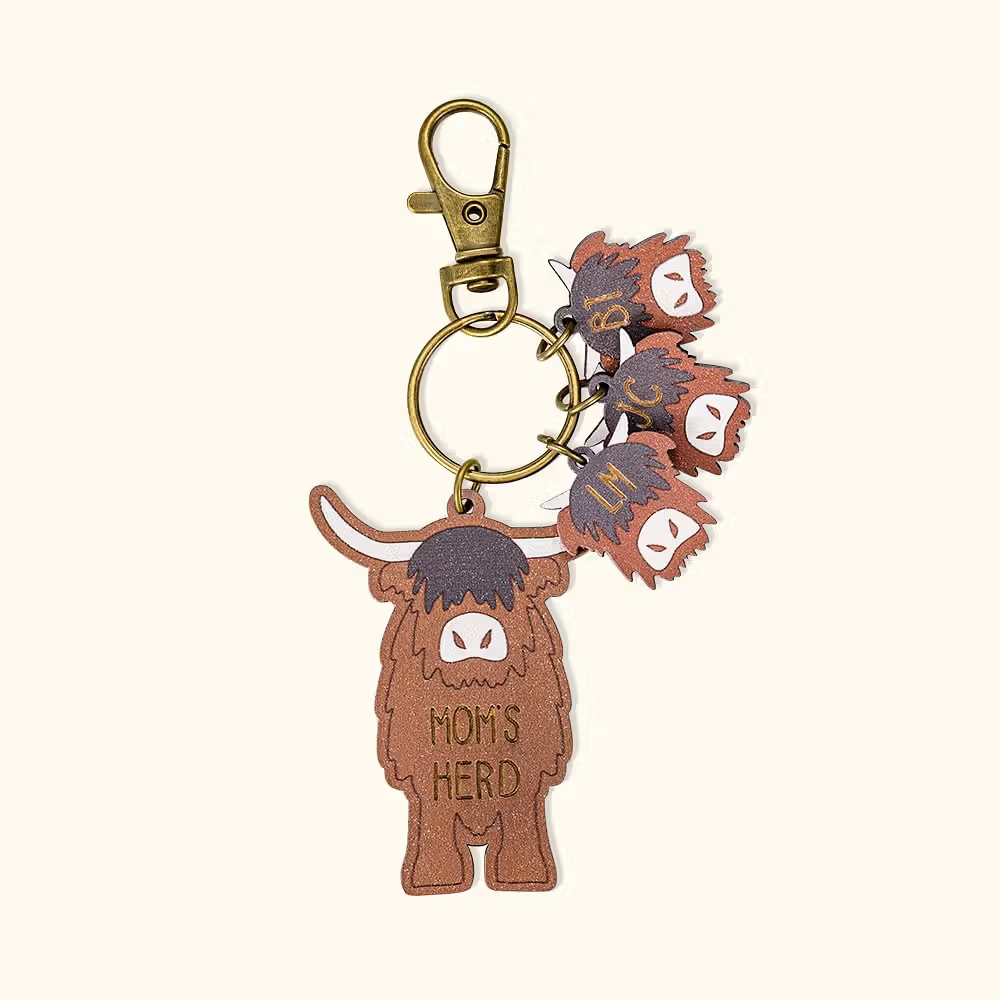Basswood Farm Highland Cow Keychain with 1-20 Engraved Names