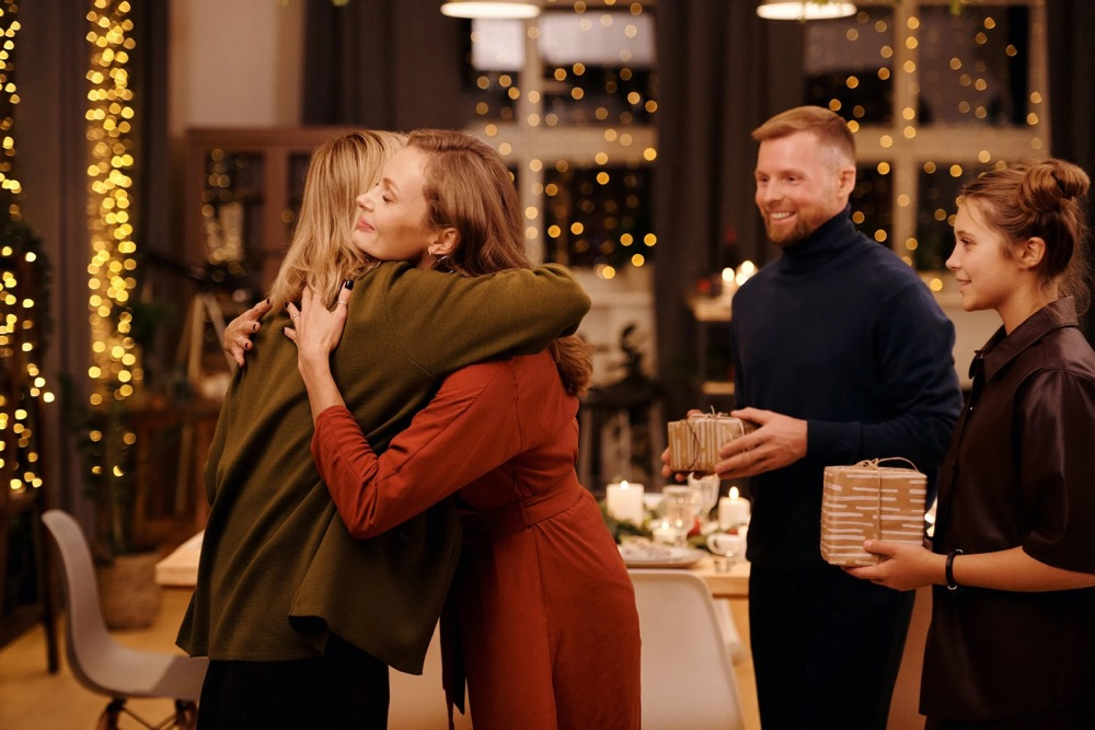 Christmas Gifts for Colleagues: Thoughtful Ideas for Every Office Relationship